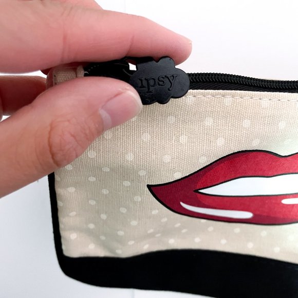 Ipsy Makeup Bag Bundle - Picture 8 of 9